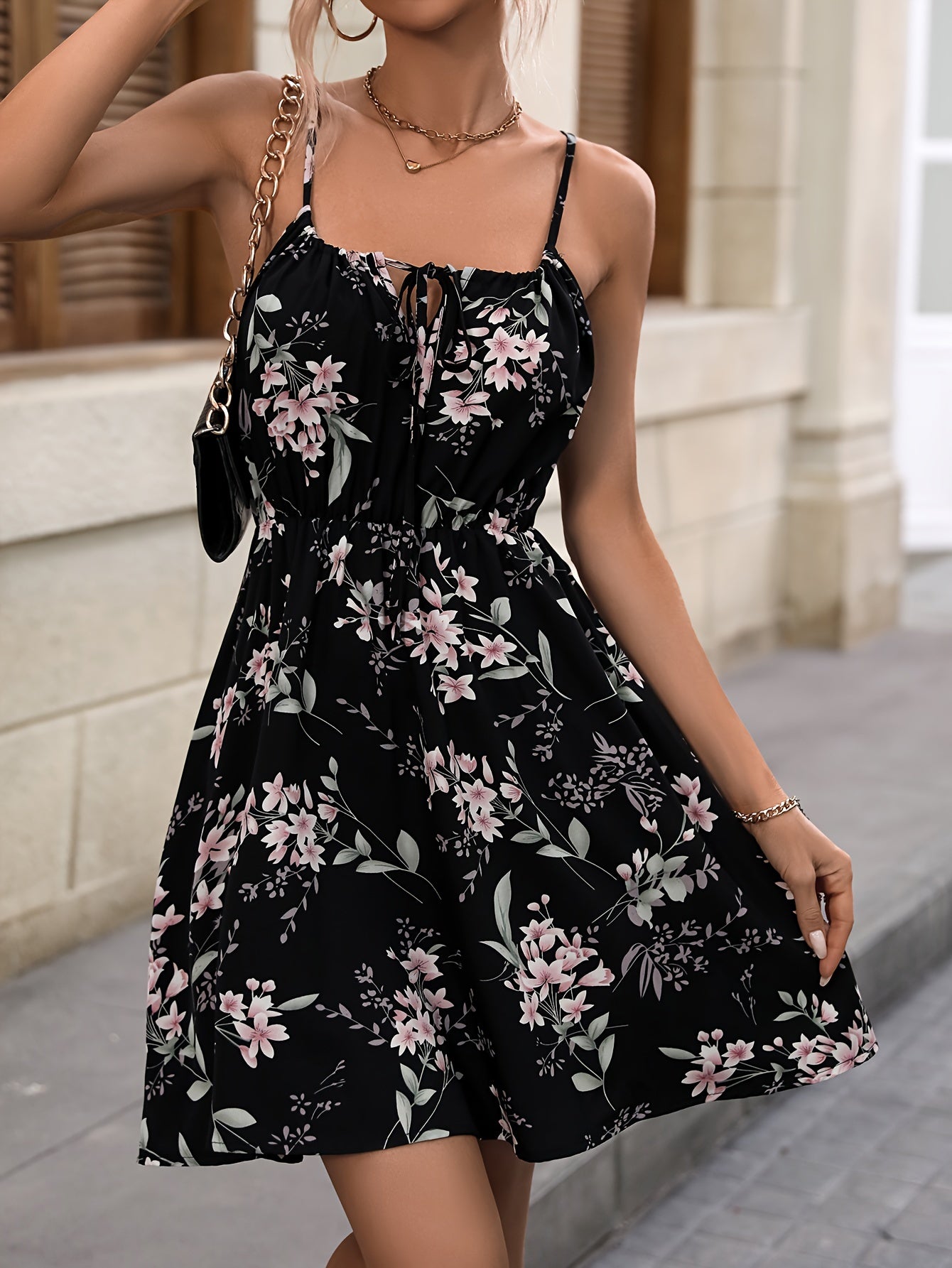 Product Image for Heidi-Mode | Schwarzes Blumenkleid, Sexy, Sommer Damenkleid mit Spaghetti Trägern, Schwarz / S
