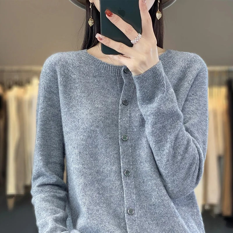 Product Image for Heidi-Mode | Leichte Damen Strickjacke Mischung aus Wolle, Kaschmir, O-Ausschnitt, Stilvoll und Komfortabel, Kamel / XXL