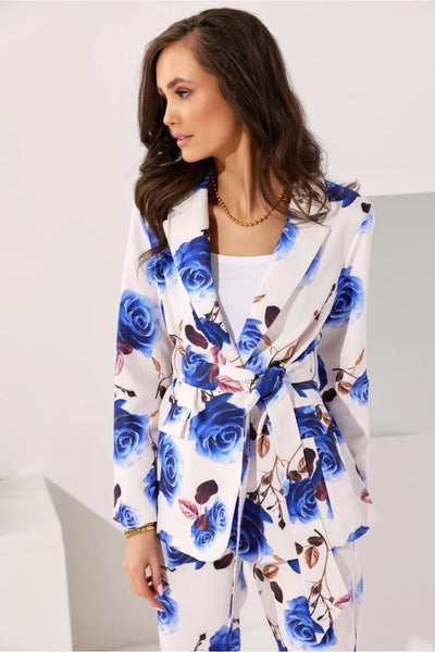 Wearing vibrant colors and floral patterns can feel like you're carrying spring in your heart, and our jacket with print and binding is just the piece to do it. Its waist binding accentuates your figure, while the decorative pocket patches and shoulder cushions add a touch of sophistication. This jacket, available in a variety of patterns and colors, including a full white jacket with blue roses, is perfect for work or formal events. It's a celebration of colors and patterns tailor-made for those who love to stand out.