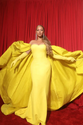 Beyonce in a yellow dress