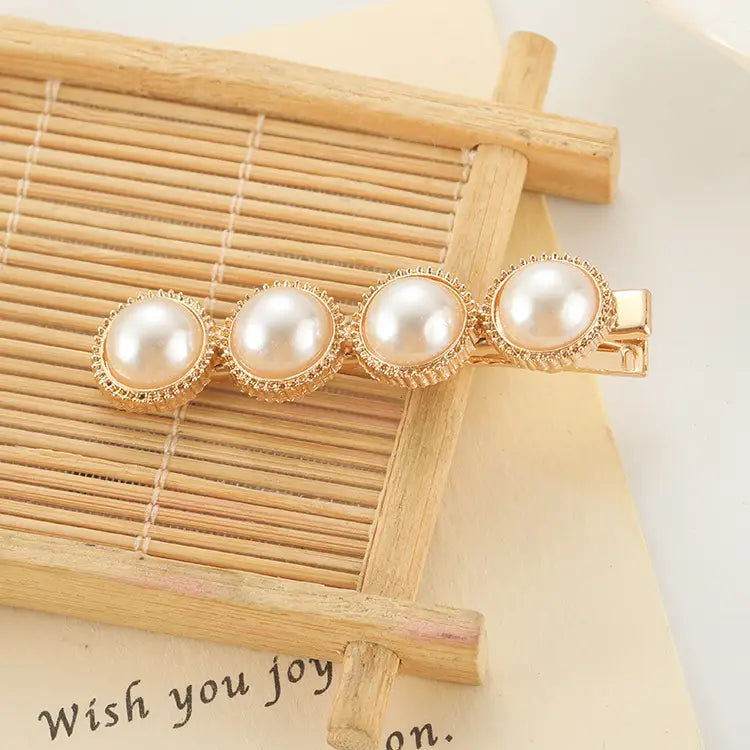 Pearl Bow Hair Clip