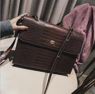 Women’s Leather Shoulder Bag