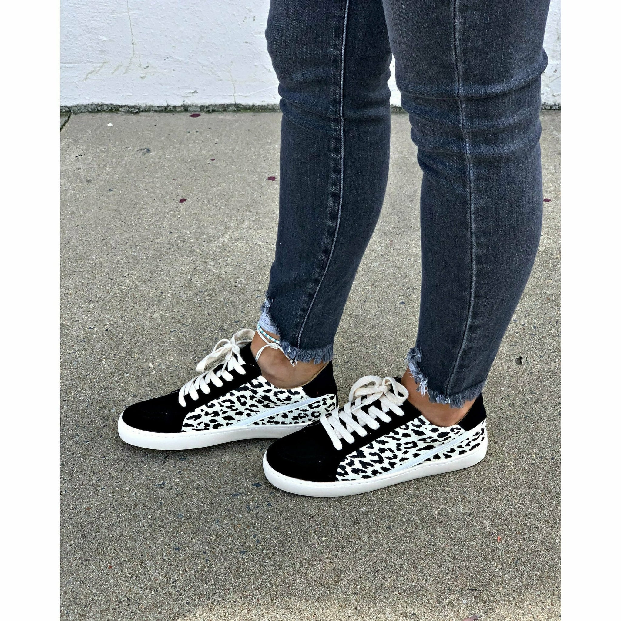 Black Snow Leopard Sneakers - Gabriel 