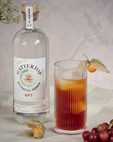 Botanical vodka, White tea Collin cocktail