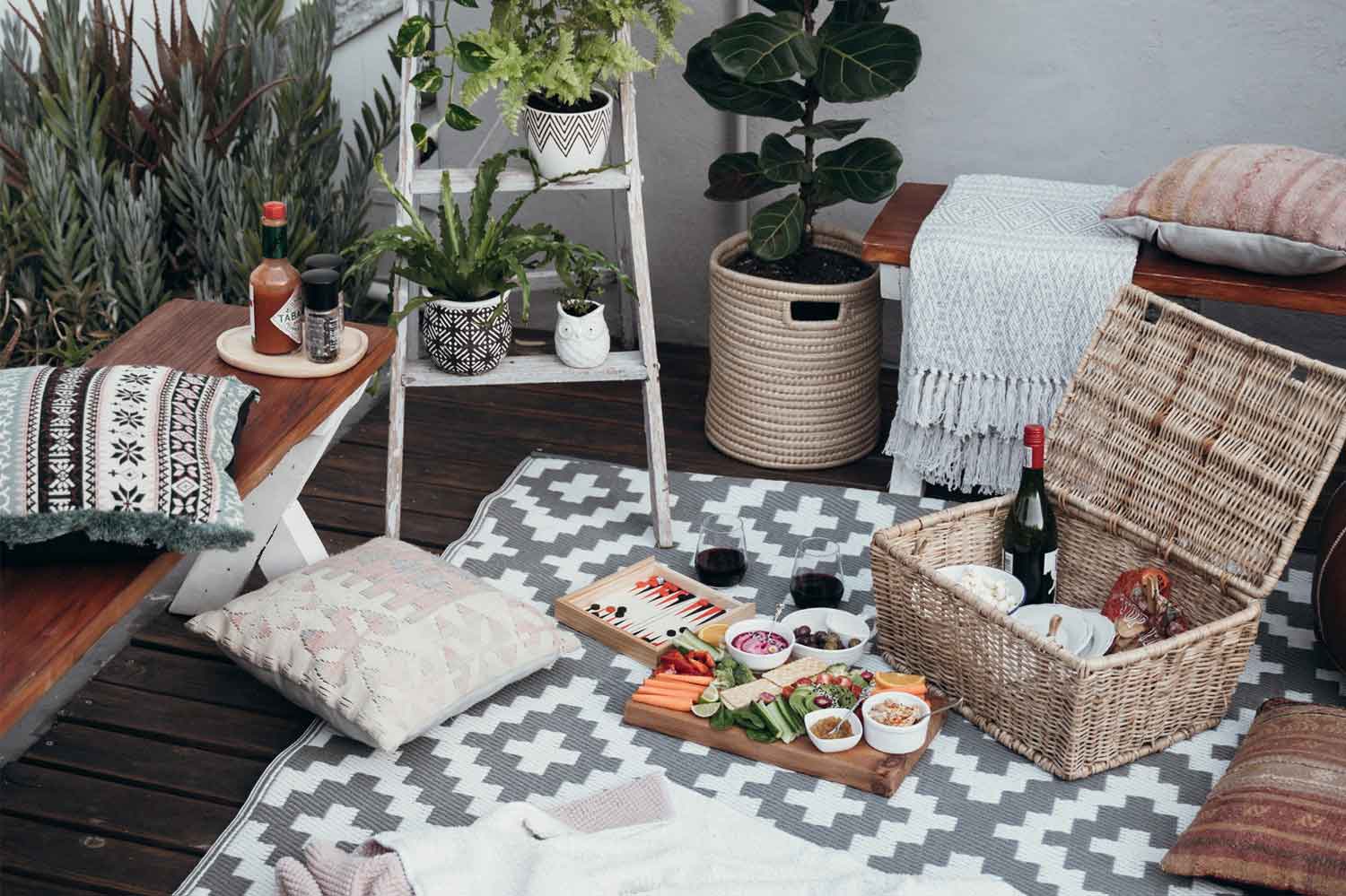 warmkiss-picnic indoor