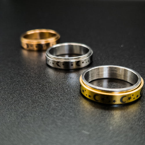 Adjustable silver spinning ring