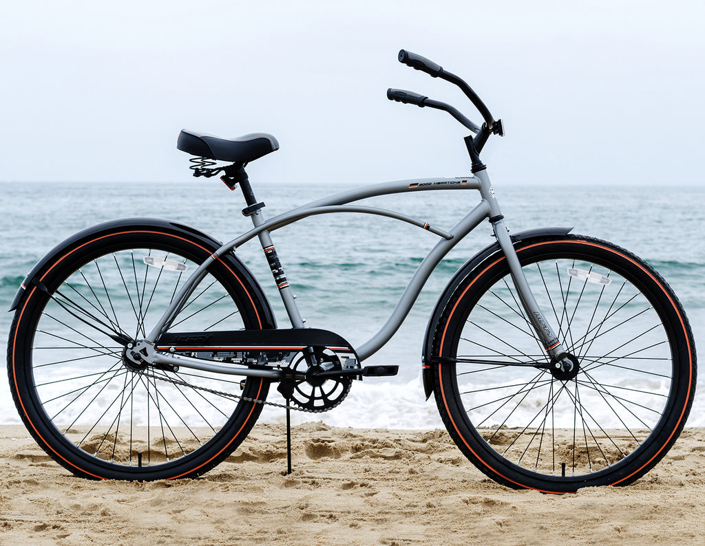 white huffy beach cruiser