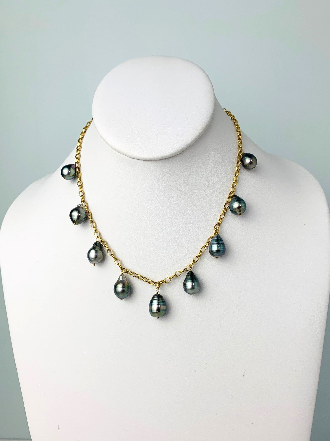 Pearl necklace, baroque Tahitian pearls, slightly in the… | Drouot.com