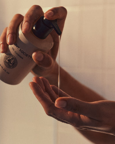 Fount Gel Cleanser being poured out