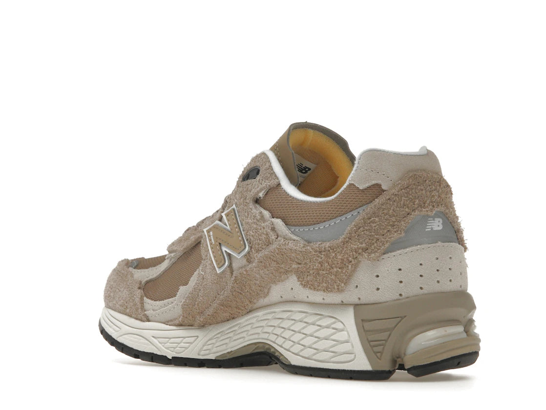 New Balance 2002R Protection Pack Beige