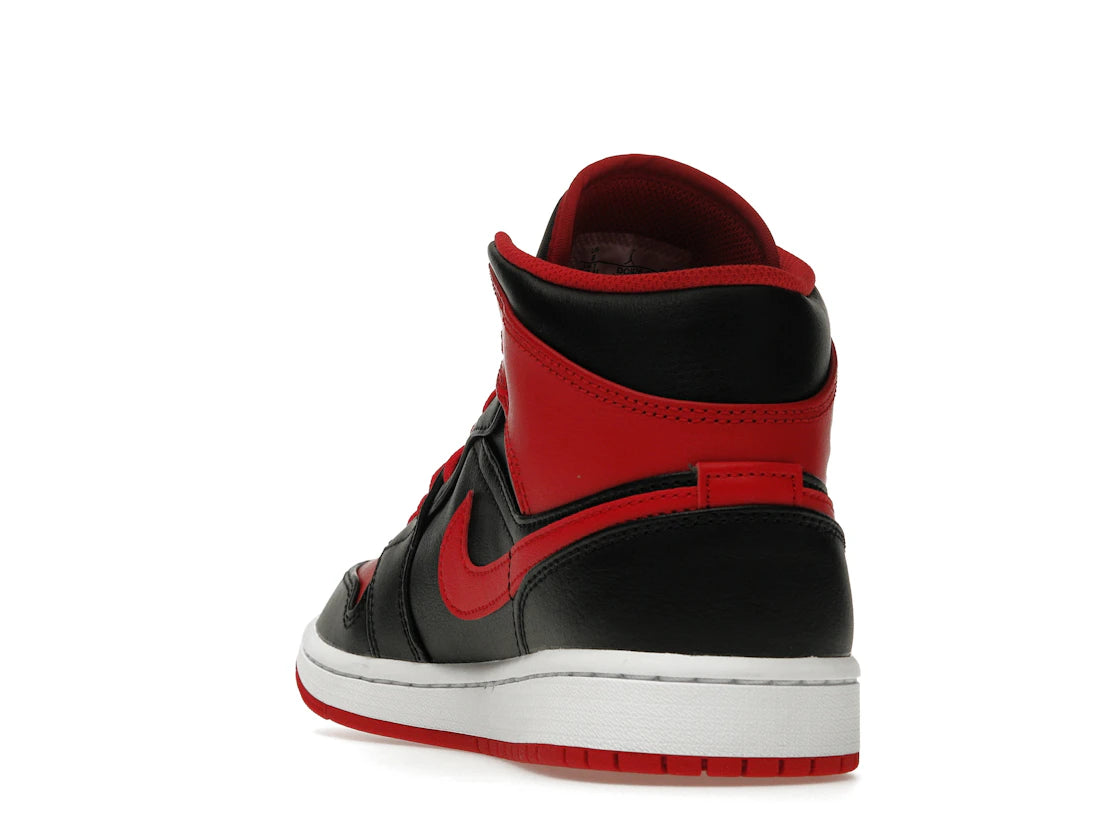 Air Jordan 1 Mid Alternate Bred (2022)