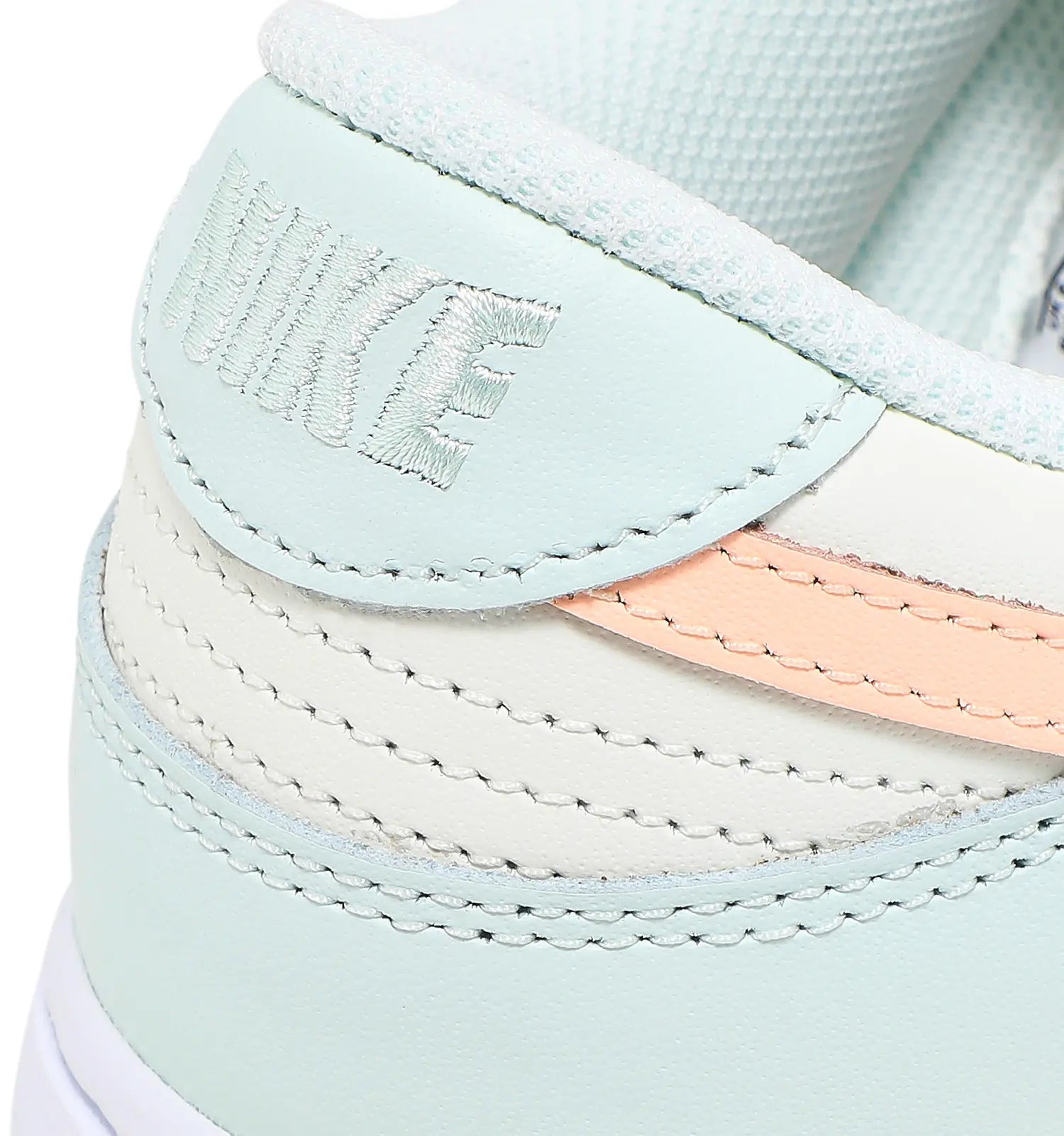 Nike Dunk Low Barely Green