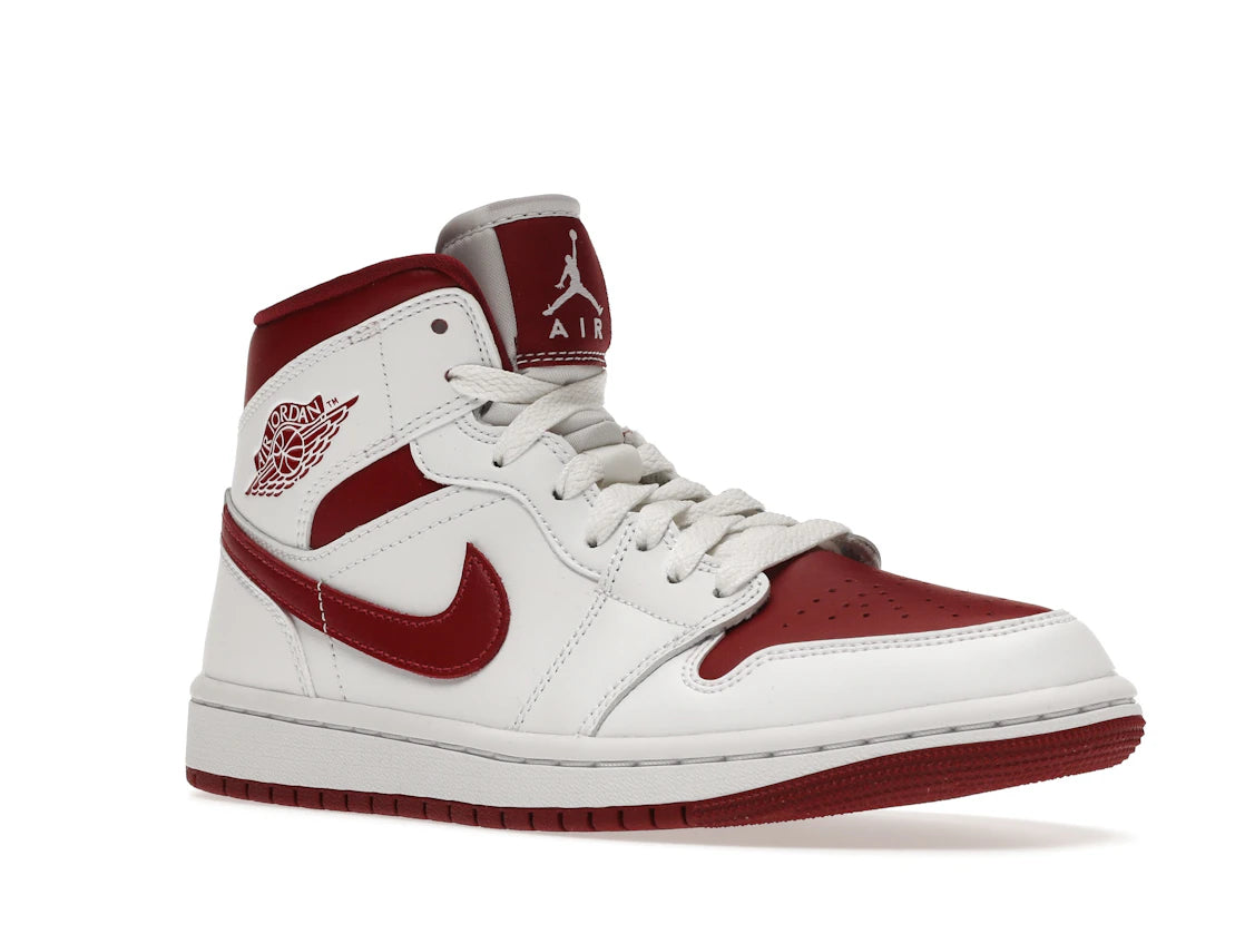 Air Jordan 1 Mid Reverse Chicago