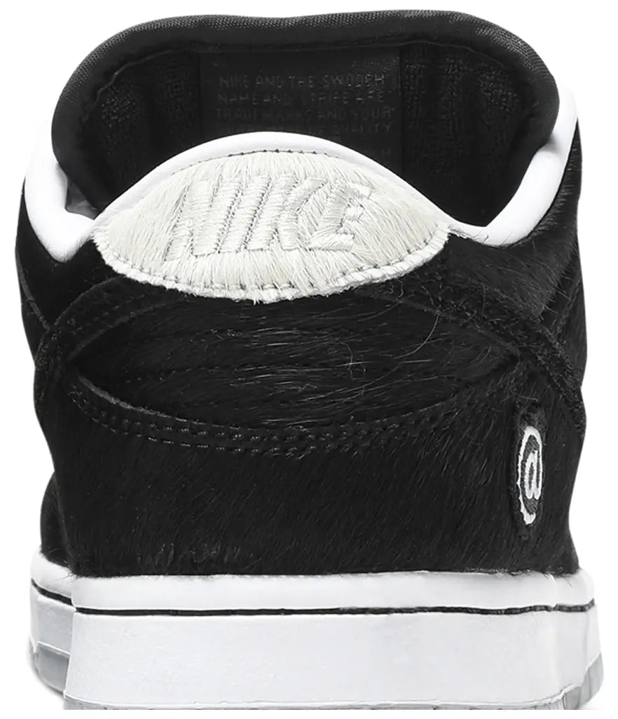 Nike SB Dunk Low BE@RBRICK Medicom Toy