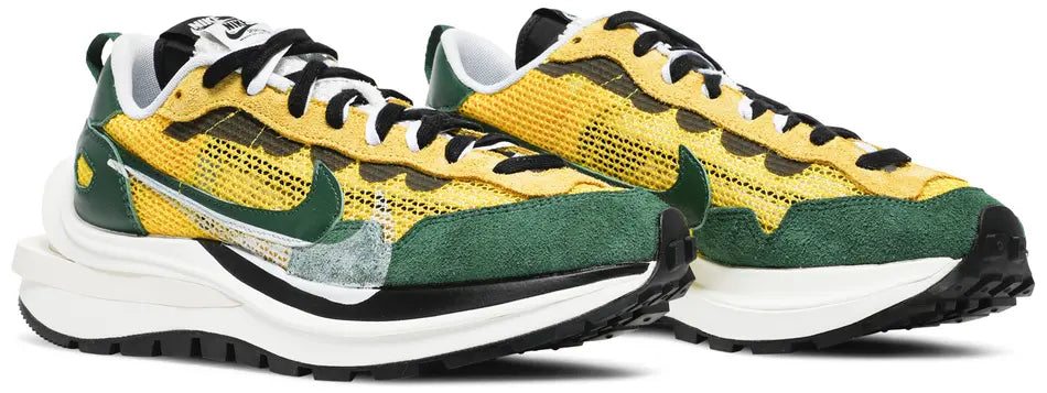 Nike Vaporwaffle Sacai Tour Yellow Stadium Green