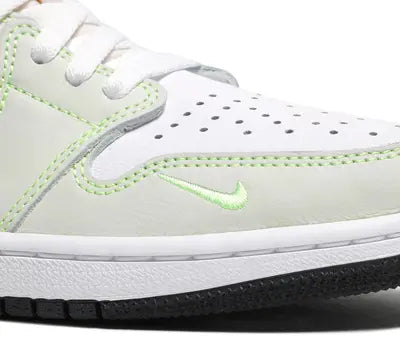 Air Jordan 1 Low OG Ghost Green