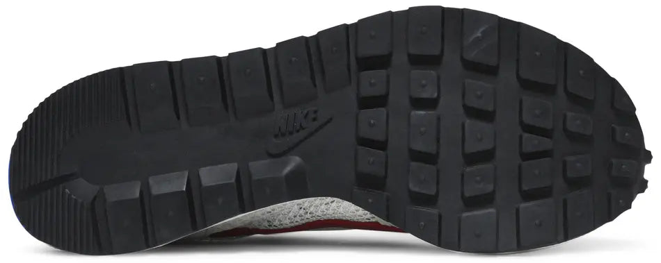 Nike Vaporwaffle Sacai Sport Fuchsia Game Royal