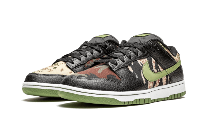 Dunk Low SE Black Multi-Camo (Crazy Camo)