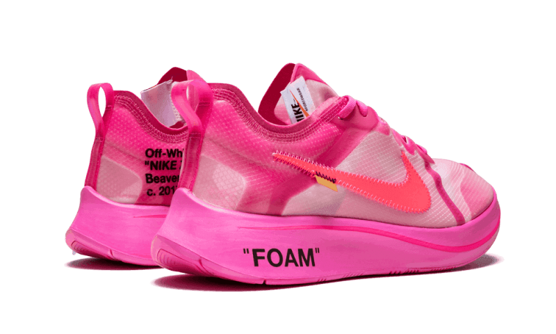 Zoom Fly Off-White Tulip Pink