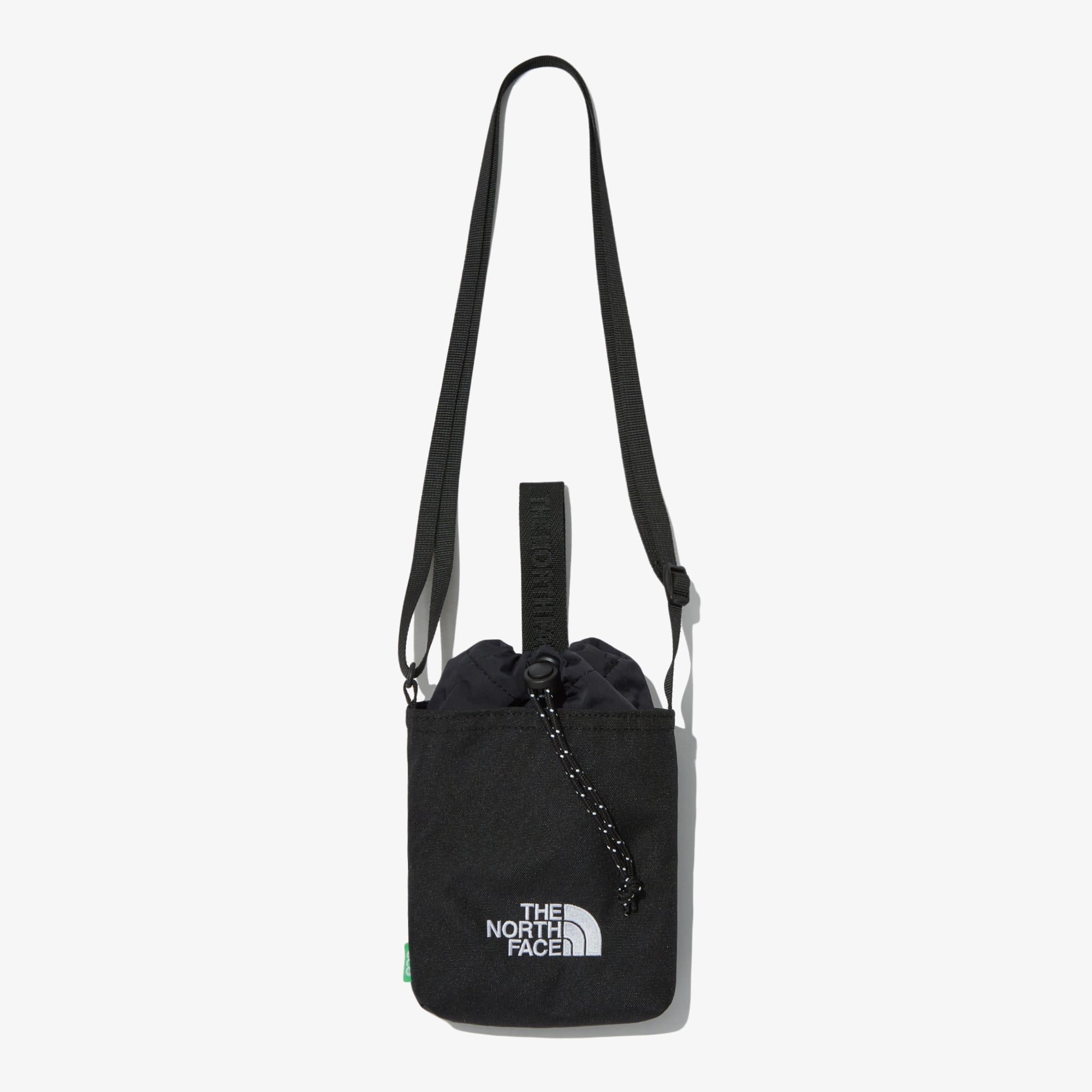 Qoo10 - MLB KOREA Monogram Jacquard Bucket Bag : Bag & Wallet