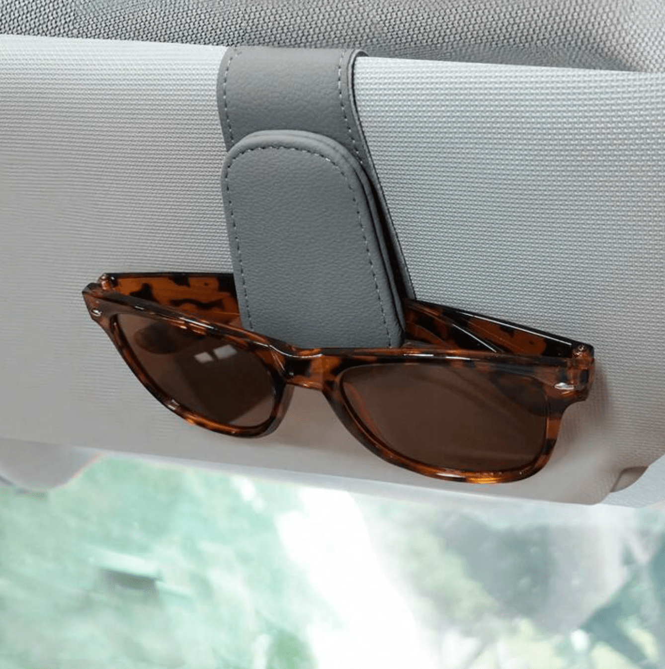 Billede af Universal Solbrilleholder til Bilens Solskærm