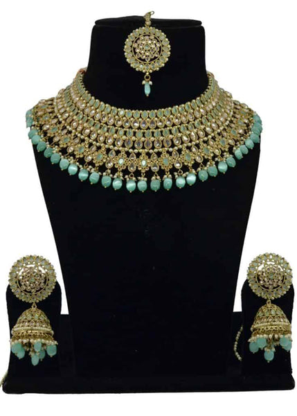 Amazing necklace set