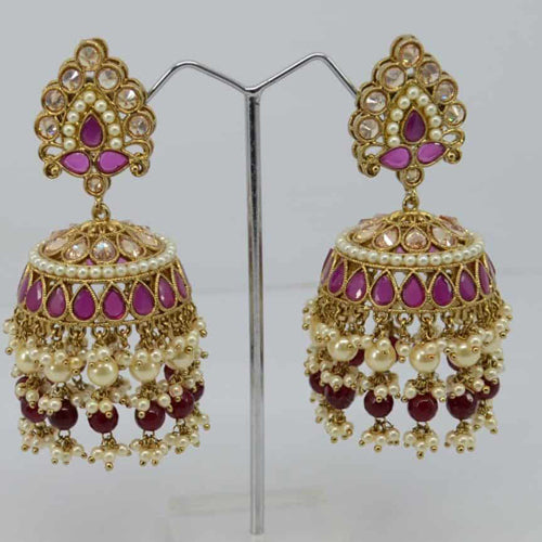 Beautiful earrings for saree