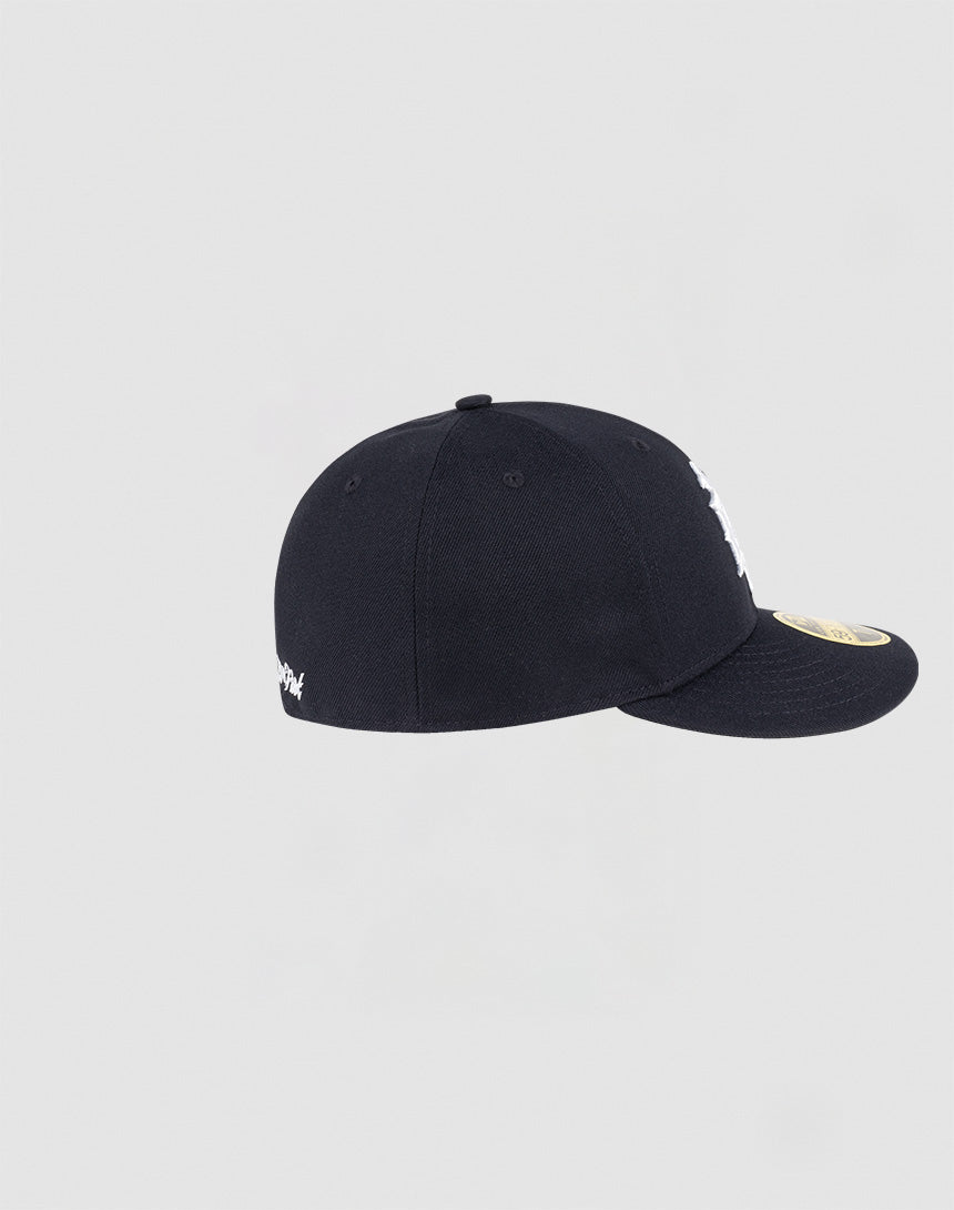 blau 7