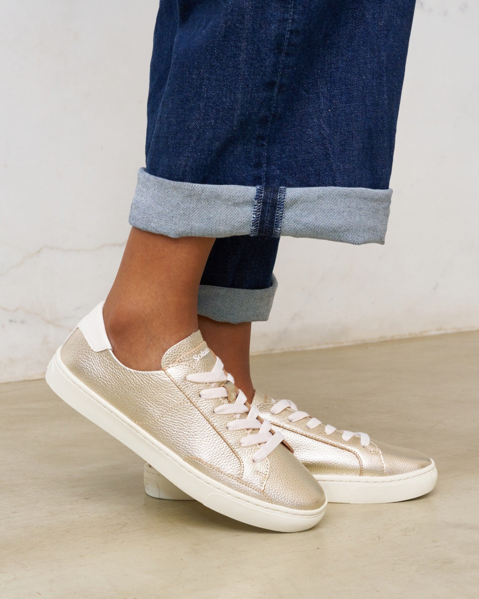Product image for Womens_Sneakers_The Ibiza_Leather Colors_Platinum