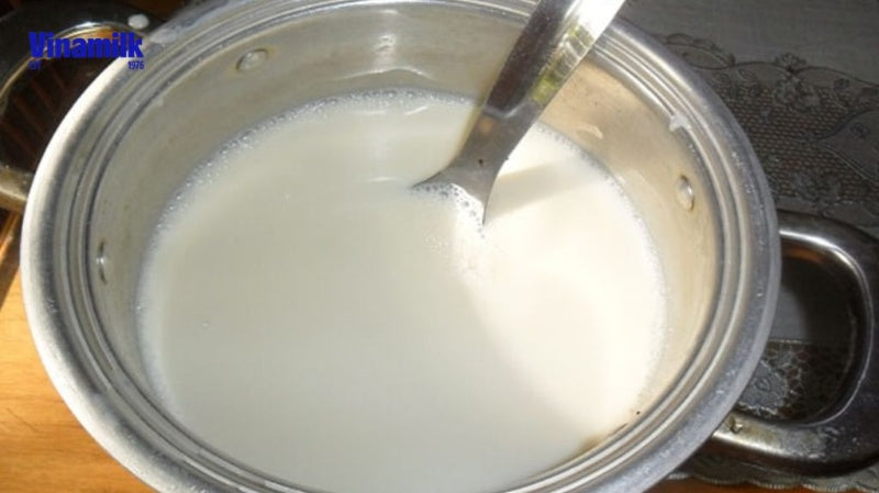 Cách làm sữa chua với sữa đặc và sữa tươi