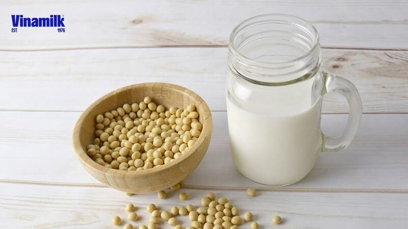 Sữa đậu nành có nhiều dưỡng chất quan trọng như protein, axit amin, vitamin và khoáng chất