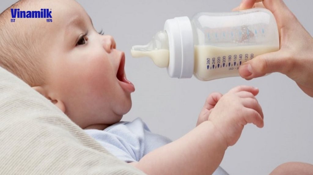 Nên chọn sữa giúp bé tiêu hóa tốt