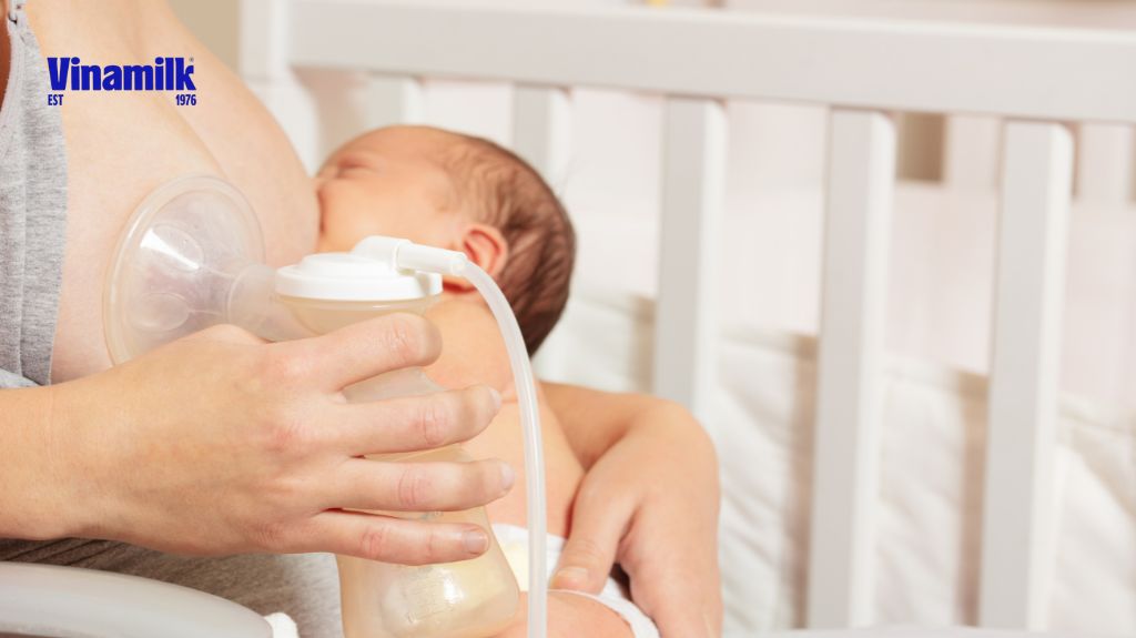 Sữa mẹ chứa các chất dinh dưỡng thiết yếu
