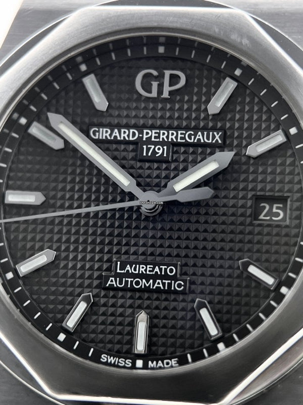 Girard Perragaux Laureato 81005 Steel