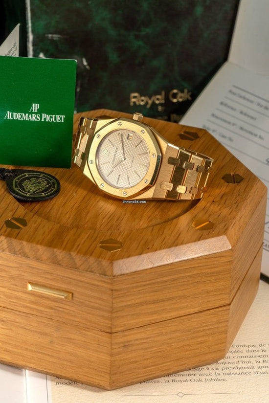 Audemars Piguet Royal Oak Jumbo 14802 Yellow gold 1994