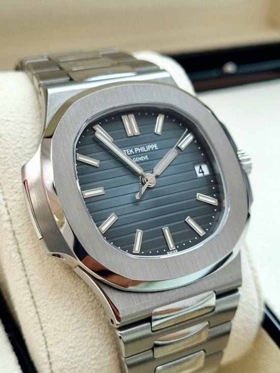 Patek Philippe Nautilus 5711 1A-001 Steel 2007