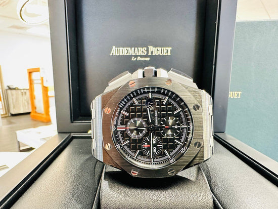 Audemars Piguet Royal Oak Offshore Chronograph 26402CE.OO.A002CA.01 Ceramic