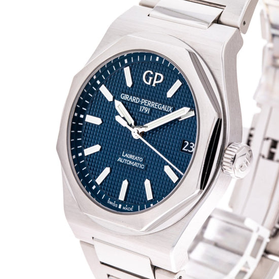 Girard Perragaux Laureato 81010-11-431-11A Steel 2018