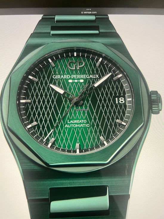 Girard Perragaux Laureato 81010-32-3081-1CX Girard Perregaux  42mm Green Keramik Ceramic 2023