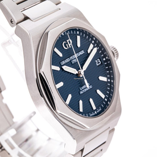 Girard Perragaux Laureato 81010-11-431-11A Steel 2018