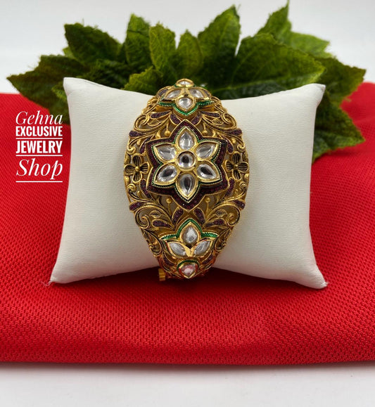 Laida Women Gold-Plated White Kundan & Pearls Studded Ring Bracelet