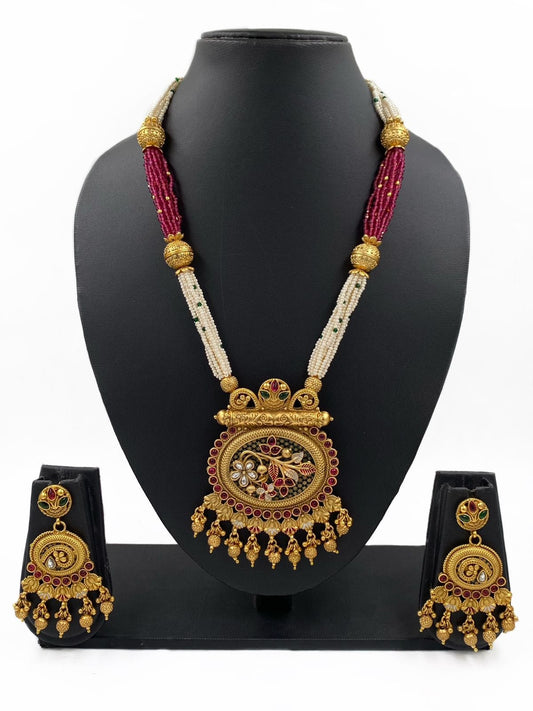 Red Crystal Beads Designer Pendant Necklace Set for Girls & Women -  Fashionvalley