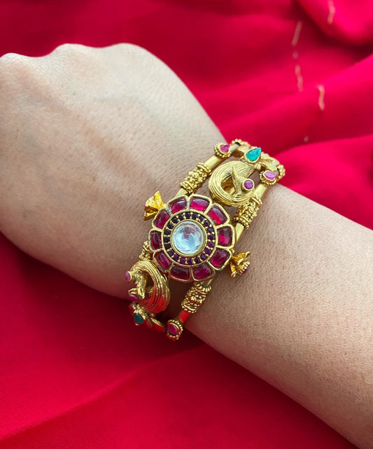 22K Antique Gold Bangle with Captivating Matte Finish | Pachchigar  Jewellers (Ashokbhai)