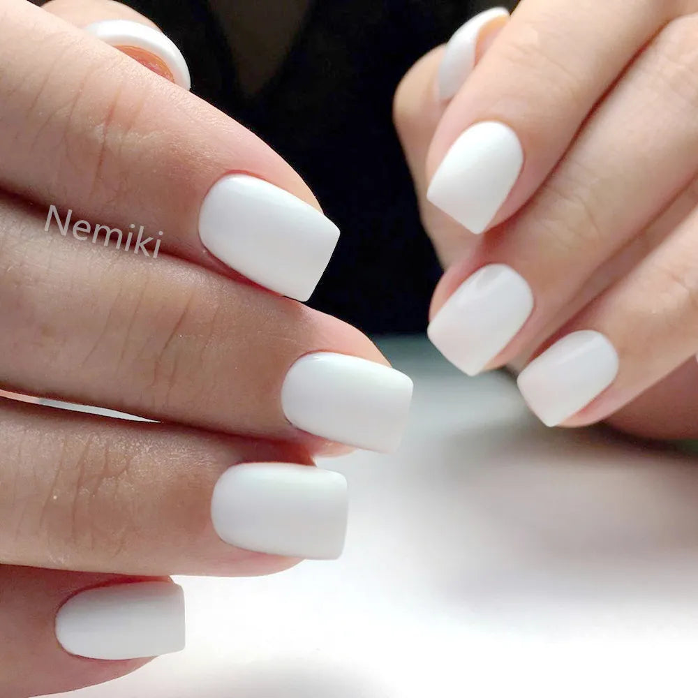24Pcs Short Square Press On Fake Nails With Jelly Glue Shine White Artificial False Nails DIY Full Cover Finger Manicure Tool