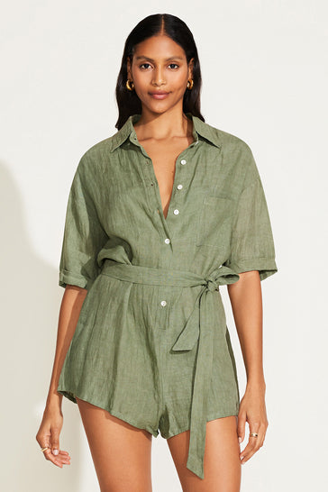 Dresses & Rompers: Elevate Your Beach Style