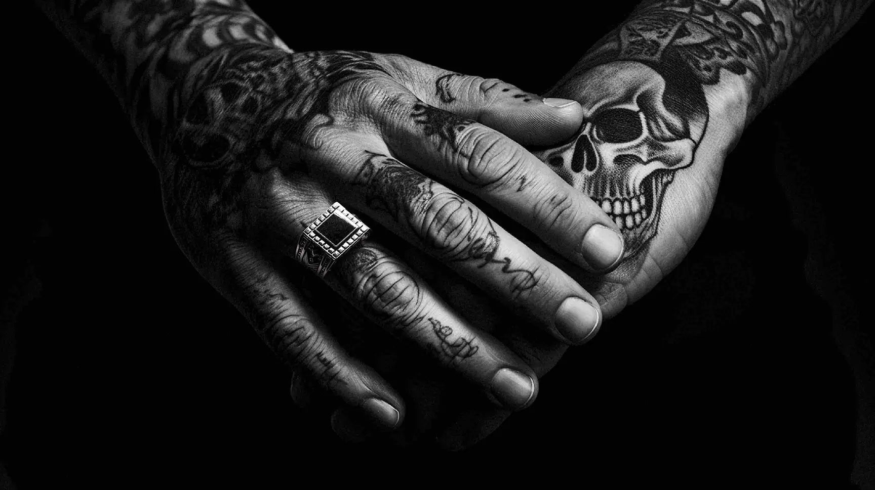 Hands with Skulls Ring