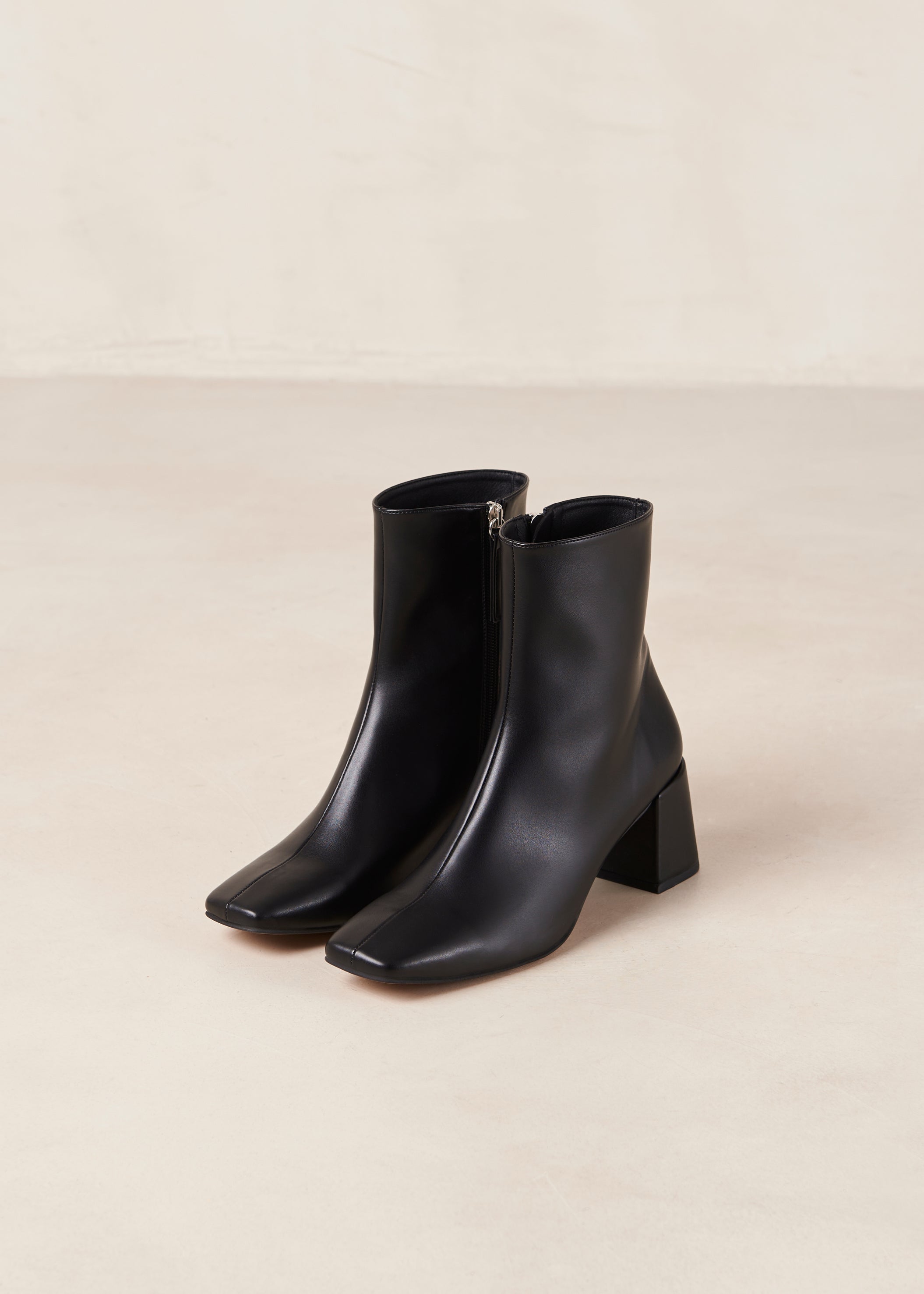 Vegan Ankle Boots | ALOHAS