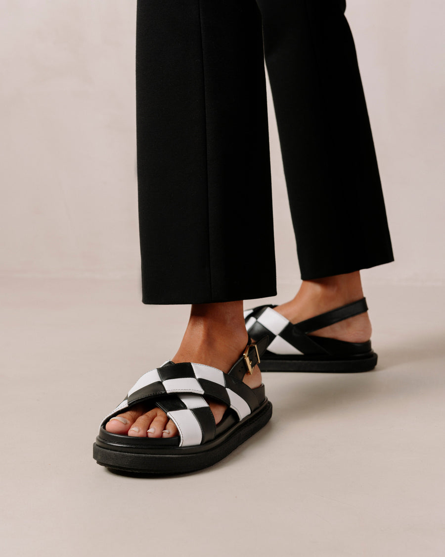 Marshmallow Scacchi Black & White Sandals ALOHAS