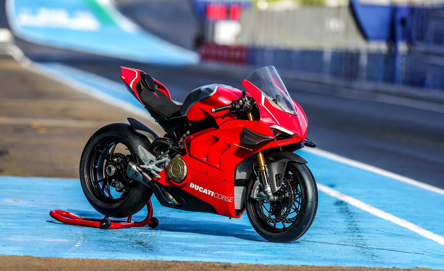 Ducati Panigale V4 R Rental