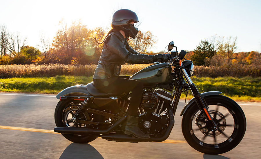 Harley Davidson Iron 883’s Engine and Performance